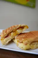 Panini Hawaiano